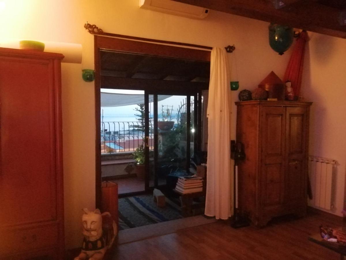 Aly Art Apartment Taormina Duomo, Gulf & Etna View Buitenkant foto