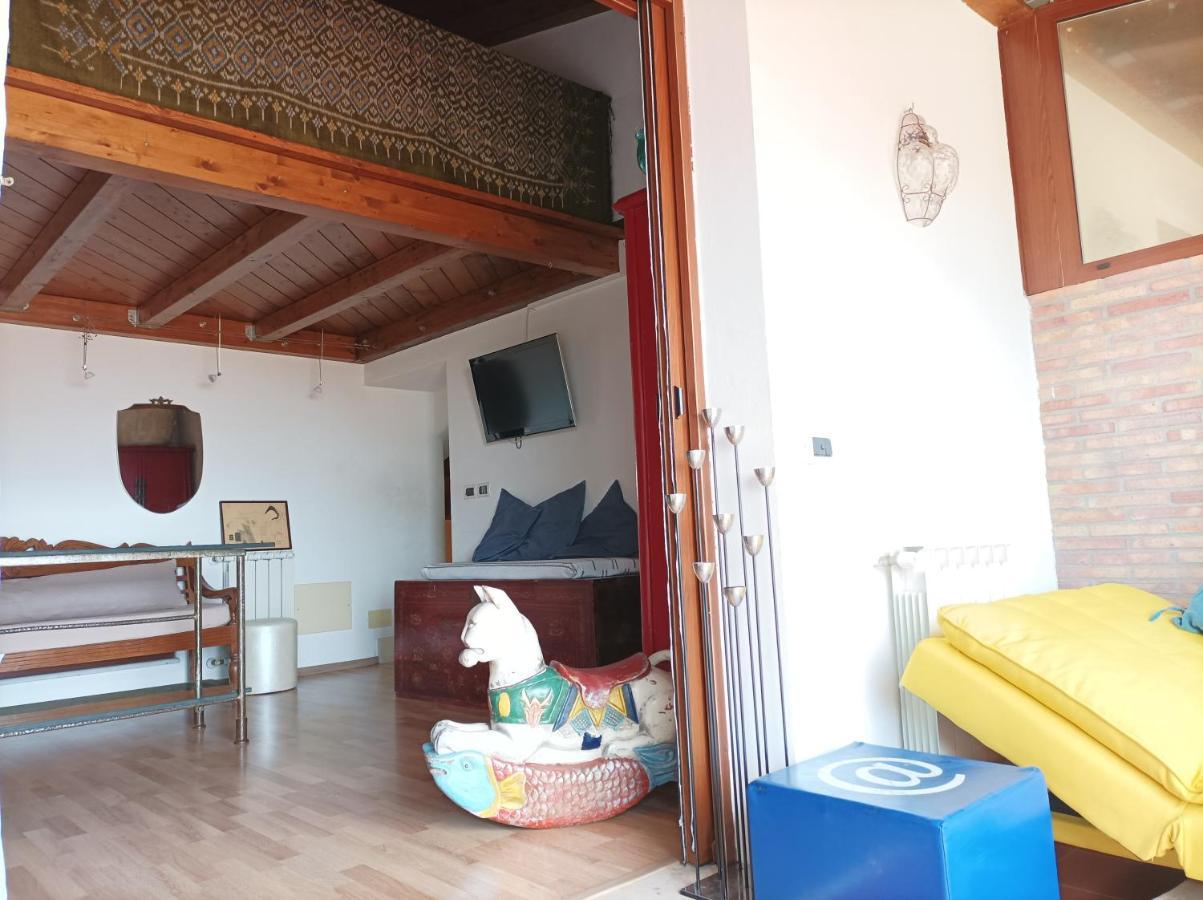 Aly Art Apartment Taormina Duomo, Gulf & Etna View Buitenkant foto