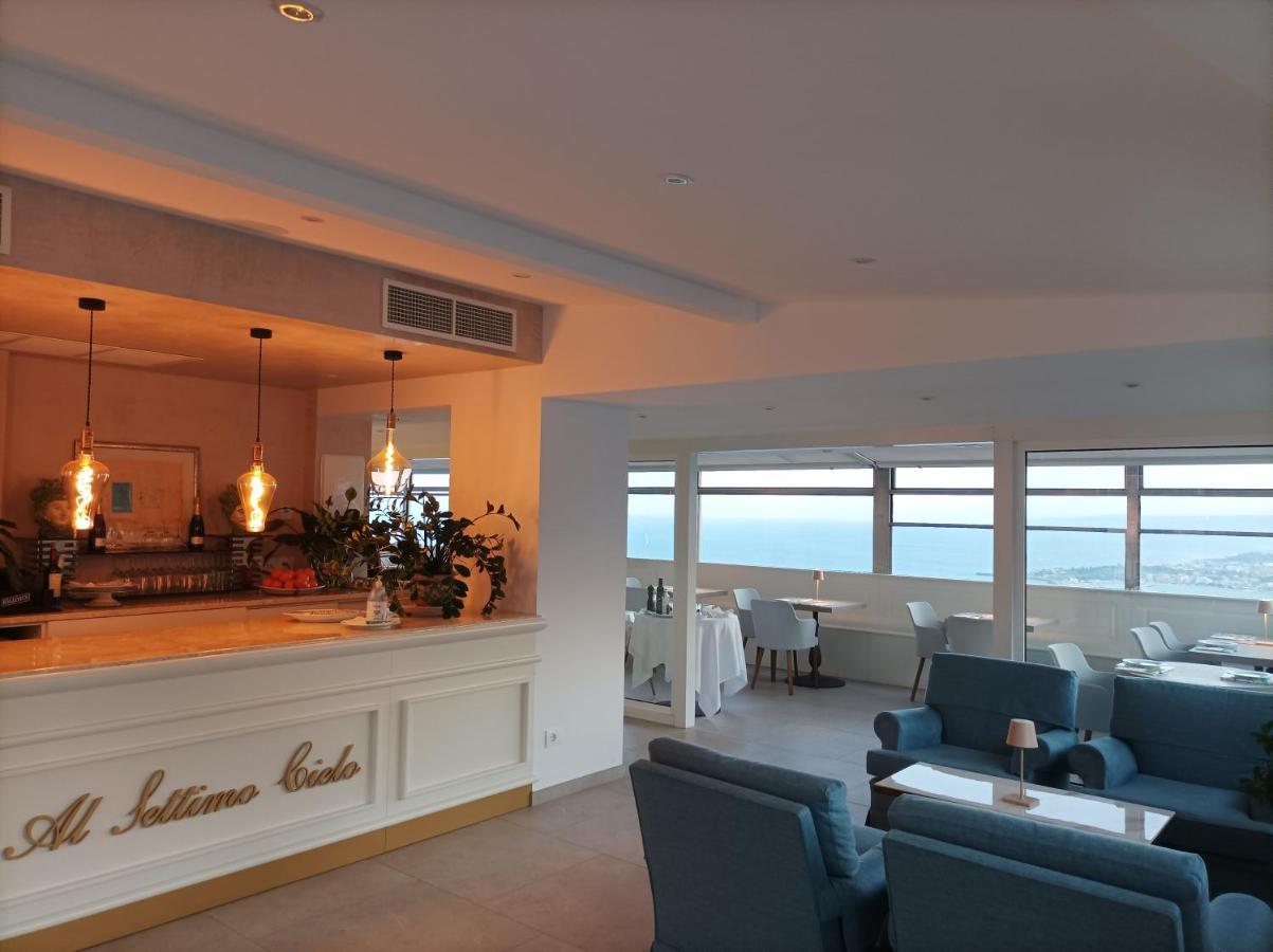Aly Art Apartment Taormina Duomo, Gulf & Etna View Buitenkant foto